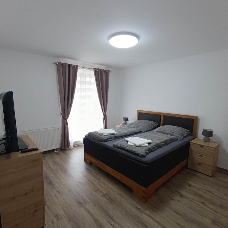 Neue, Moderne Penthousewohnung Sighişoara Extérieur photo